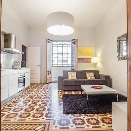 Rent Near Plaza De Catalunya 公寓