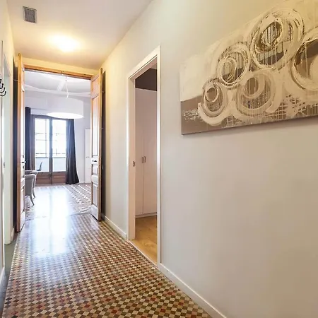 Rent Near Plaza De Catalunya Apartment